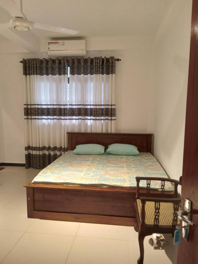 Bed and Breakfast Sky Bloom Homagama Exterior foto
